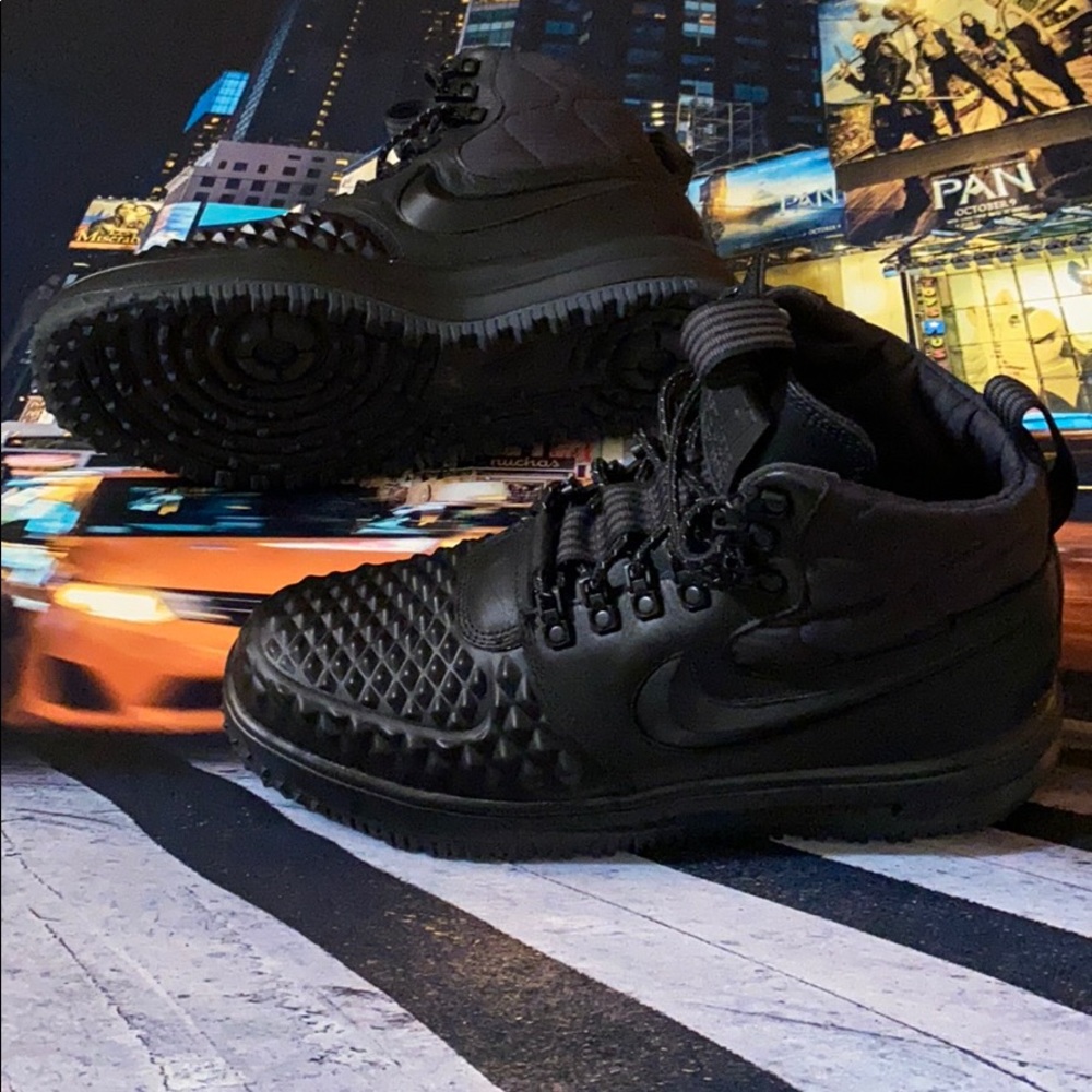 Nike Air Force 1 (Winter Edition)